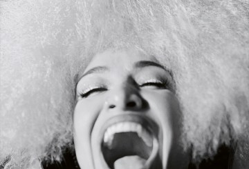 Feel It Comin Lady Blackbird